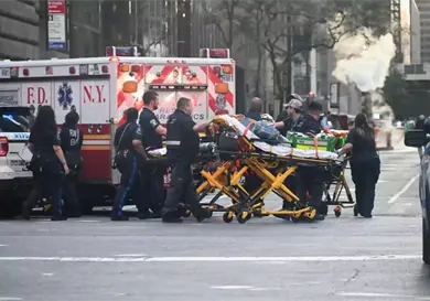 Tiroteo en metro de Nueva York; muere un hombre