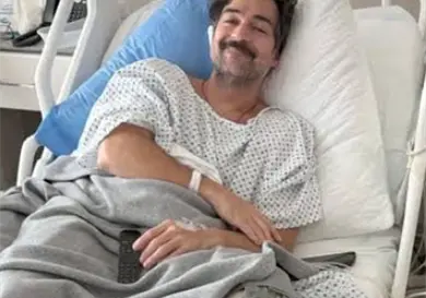 Alfonso Herrera sigue recuperándose