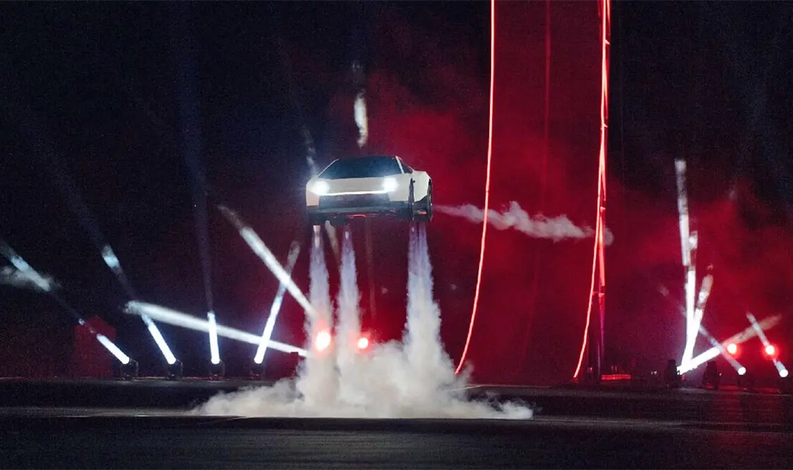 El Tesla Roadster que vuela