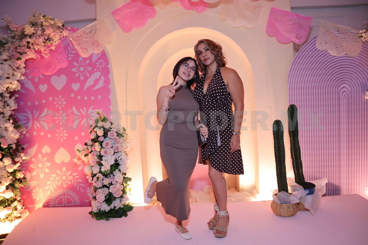 Luna, una cumpleañera muy mexicana