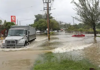 Suman 11 muertos por las lluvias del frente frío 2 Suman 11 muertos por las lluvias del frente frío 2