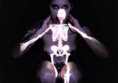 Exhiben fotografías sobre la muerte