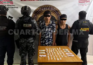 Capturan a dos narcomenudistas en patrullaje