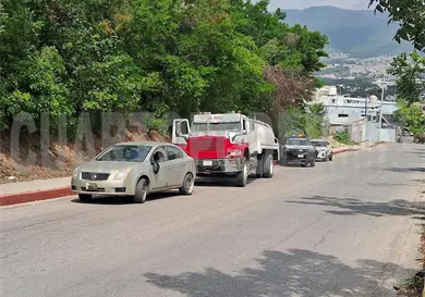 Pipa protagoniza choque y deja daños Pipa protagoniza choque y deja daños