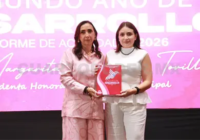 Sarmiento Tovilla rinde Informe al frente del DIF