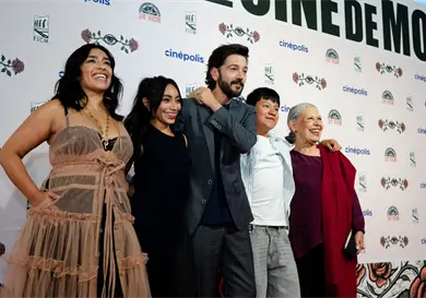 Ceniza en la boca de Diego Luna