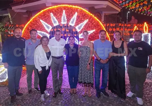 Inaugura alcalde decoración alusiva al Día de Muertos Inaugura alcalde decoración alusiva al Día de Muertos